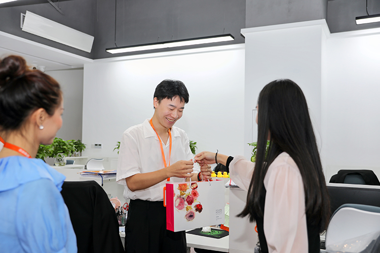 爱游戏(中国)集团