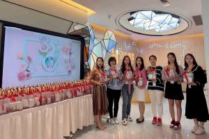 不负好春光，巾帼绽芳华——爱游戏(中国)集团庆祝三八妇女节活动